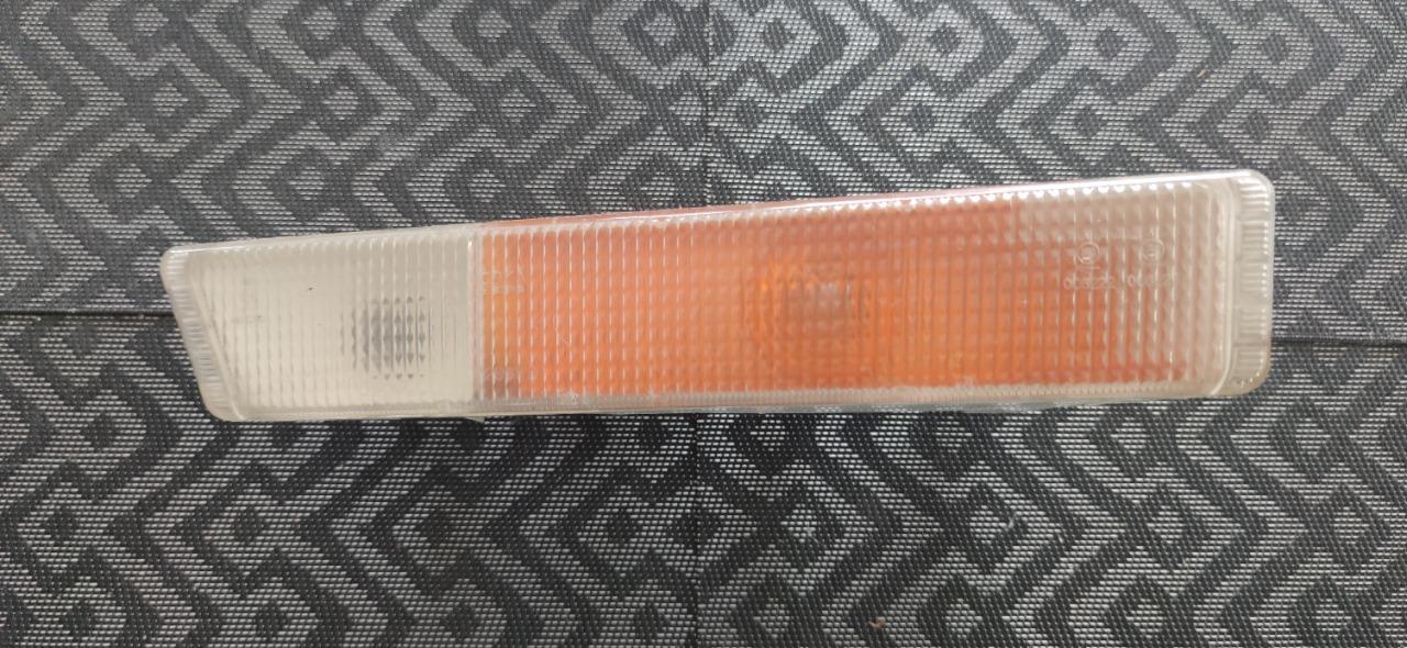 Clignotant droit CITROEN CX série 1 phase 2 LesAnciennes.com