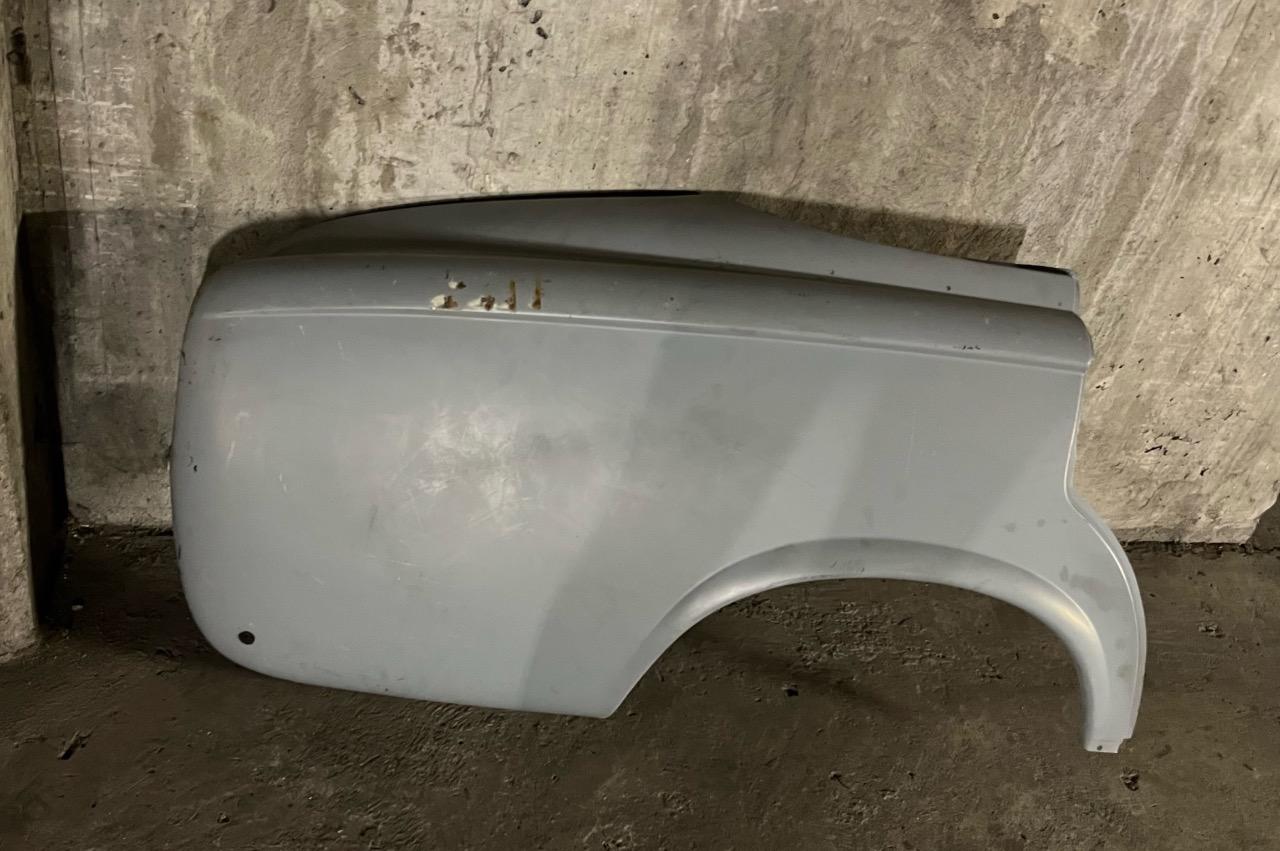 Aile PEUGEOT 403 LesAnciennes.com