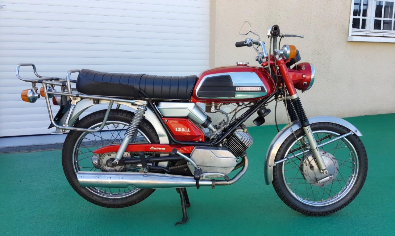 MOTOBECANE 125 LT L - 1971 LesAnciennes.com