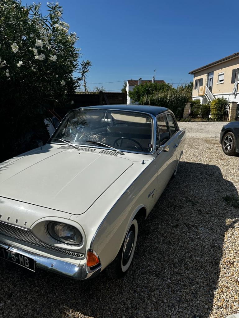 FORD Taunus Coupe 17m - 1961 LesAnciennes.com