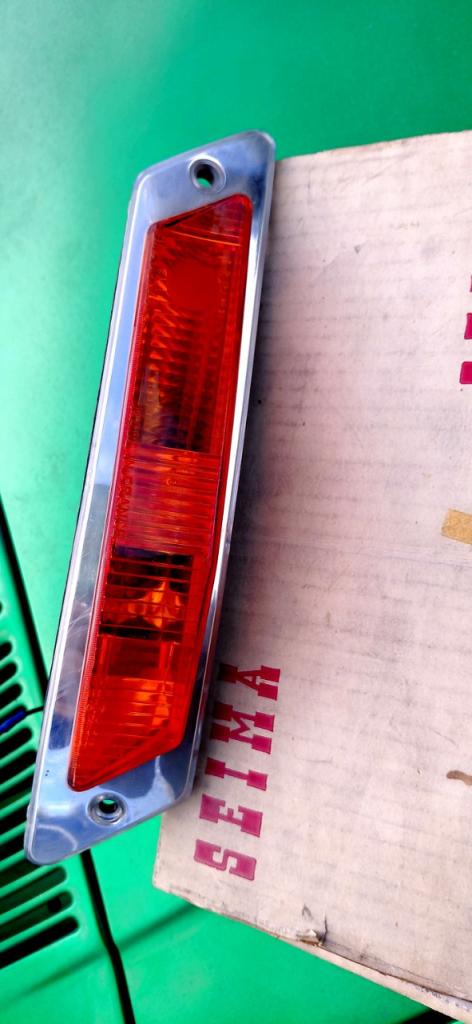 Feu cligno avG DS LesAnciennes.com