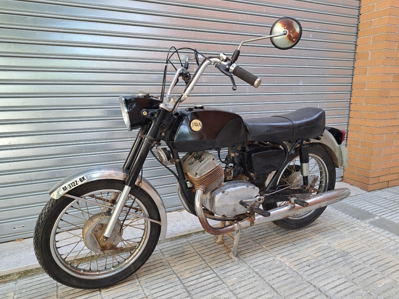 JAWA 250 471 - 1976 LesAnciennes.com
