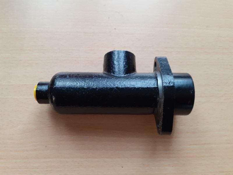 Maître cylindre PEUGEOT 404 LesAnciennes.com