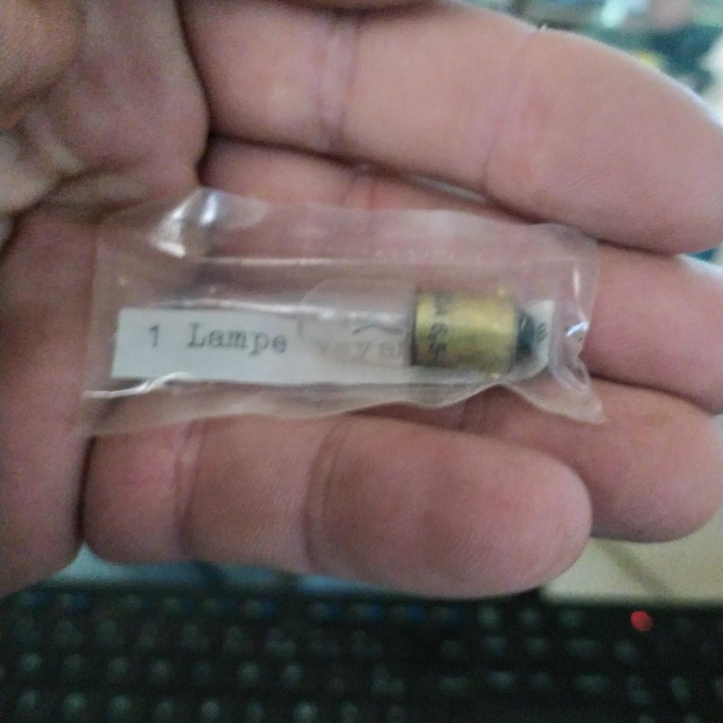 Lot de 10 ampoules baionette 6 V LesAnciennes.com