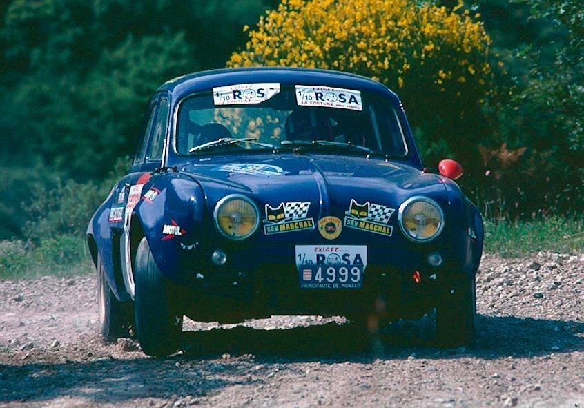 Renforts de caisse Dauphine QUERON LesAnciennes.com