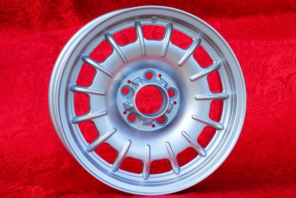 1 pc. jante Mercedes Barock 7x16 ET11 w107 w108 w1 LesAnciennes.com