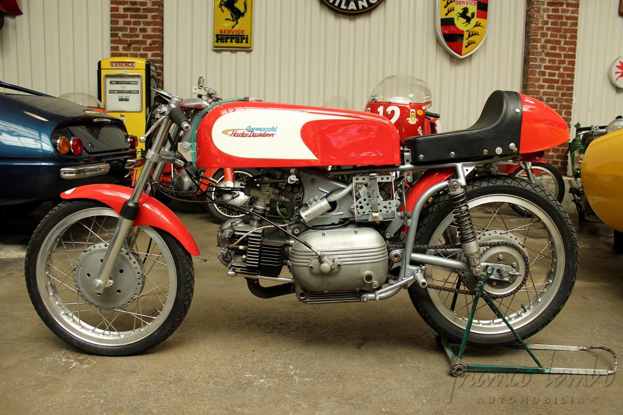AERMACCHI 250 ala d\'Oro - 1966 LesAnciennes.com