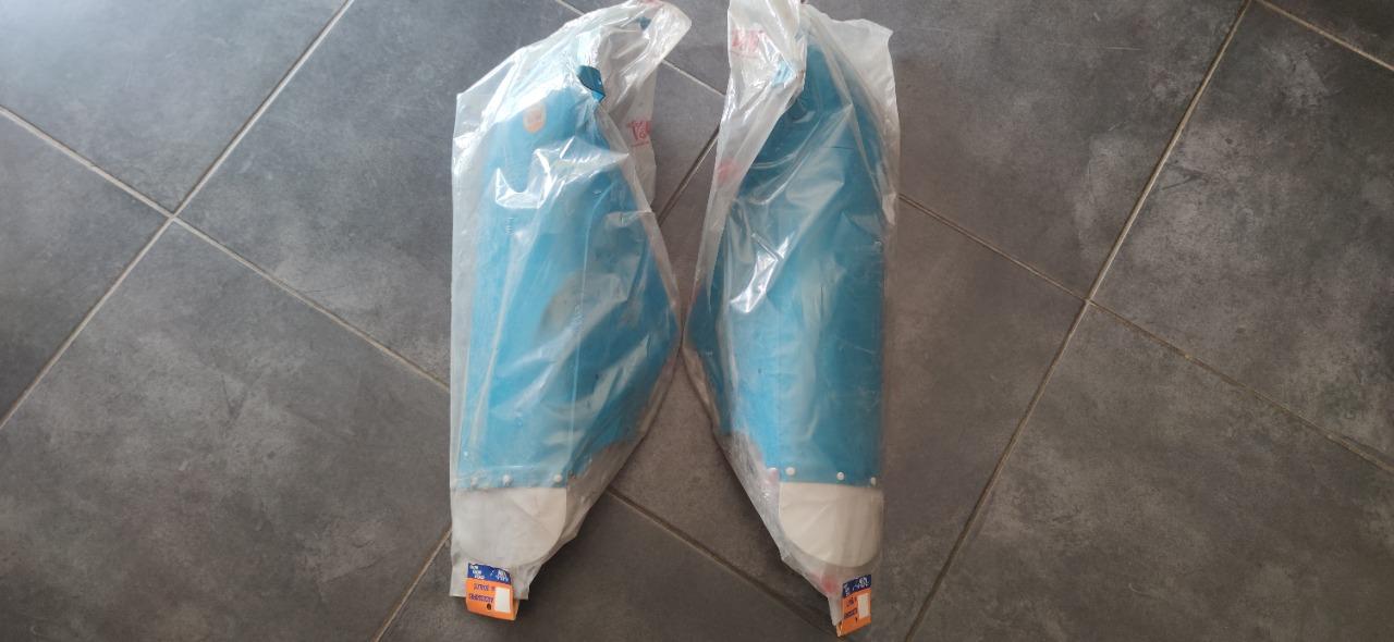 Protège jambes MOBYLETTE LesAnciennes.com