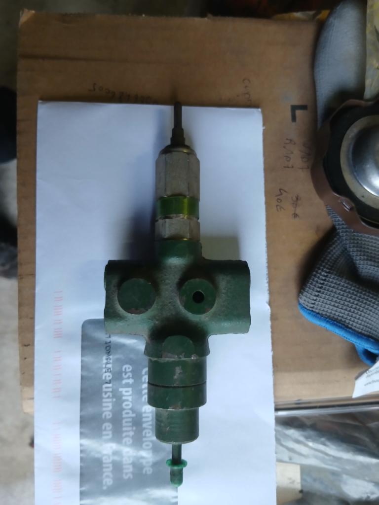 Vanne CITROEN DS LesAnciennes.com