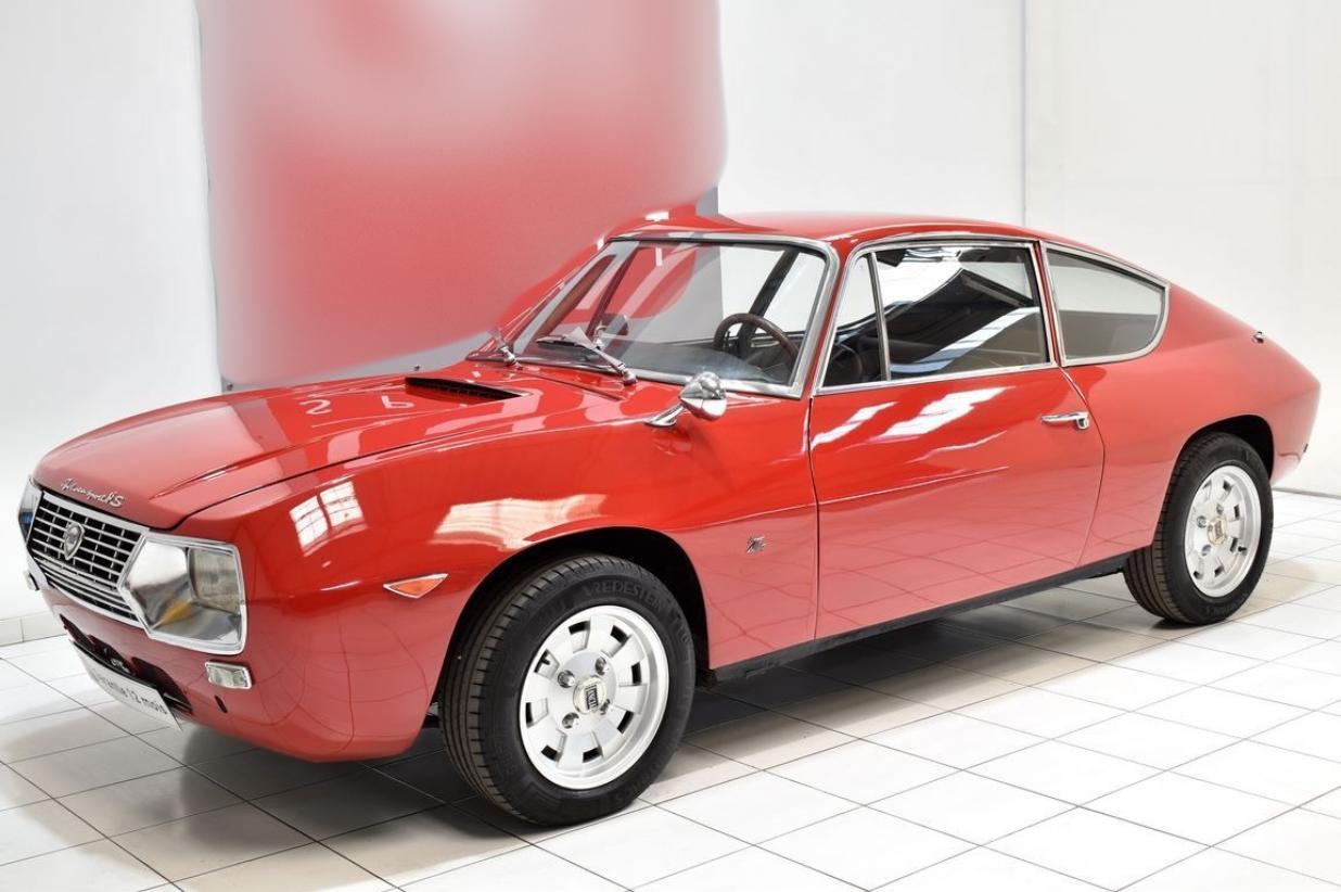 LANCIA Fulvia Zagato 1300S - 1971 LesAnciennes.com