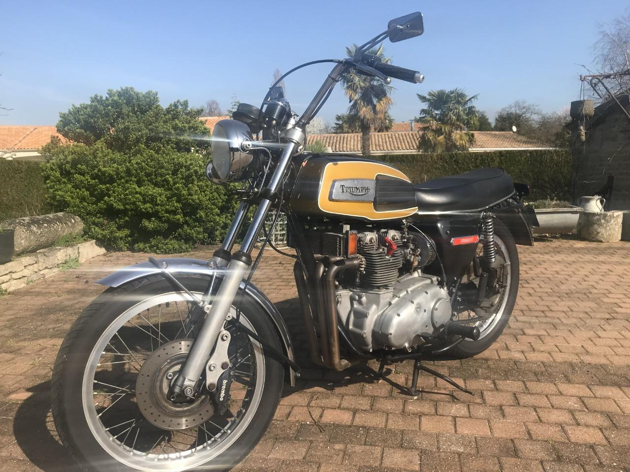 TRIUMPH Trident T150 - 1973 LesAnciennes.com