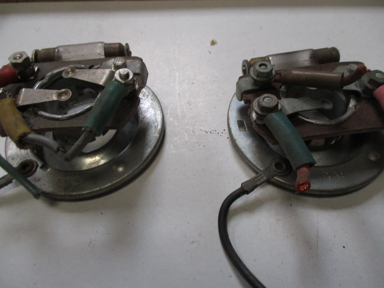 Supports RENAULT Dauphine LesAnciennes.com