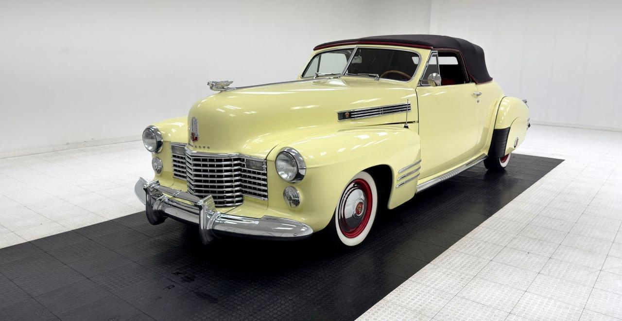 1941 Cadillac Series 62 Convertible LesAnciennes.com