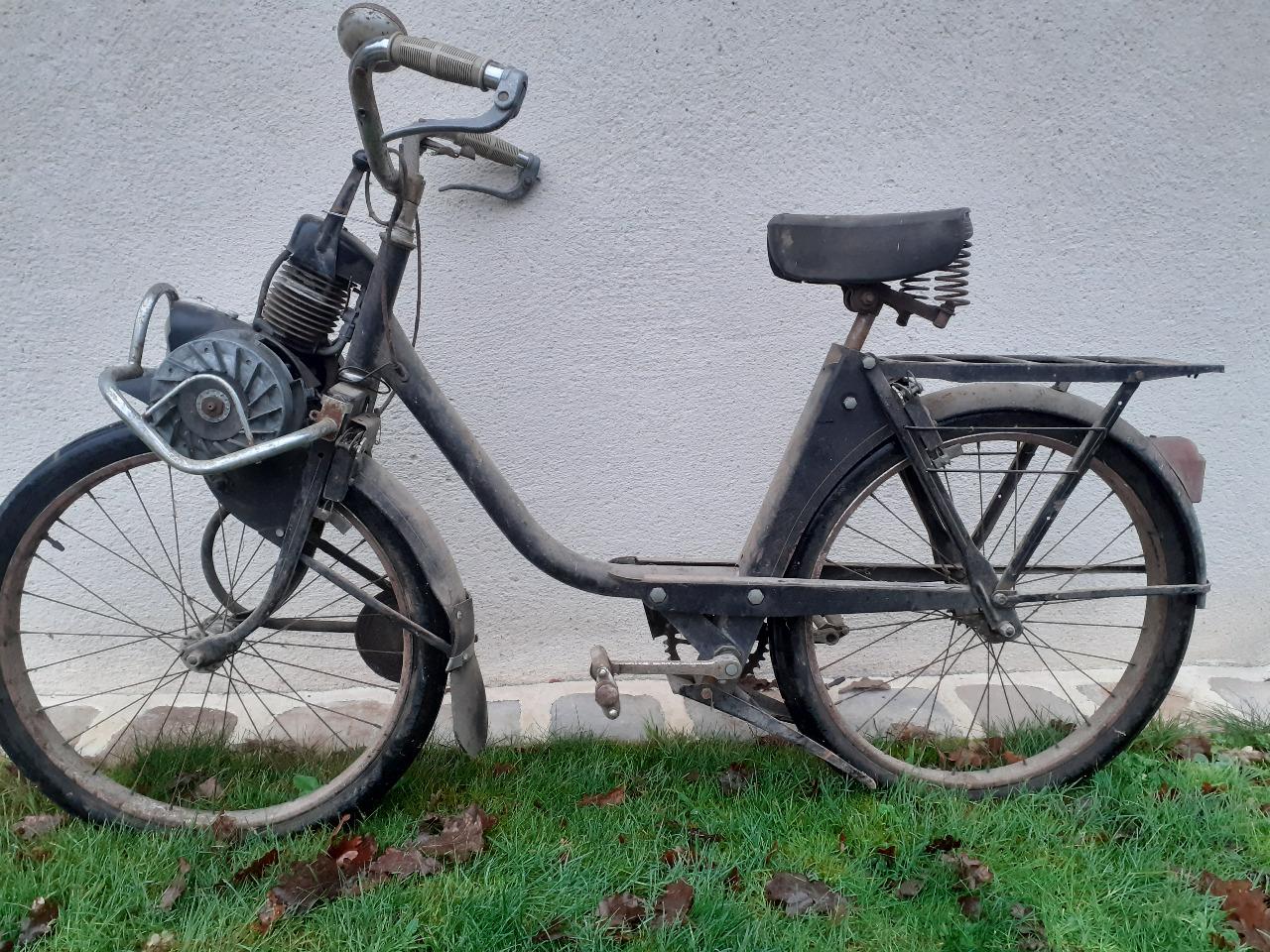 SOLEX 2200 1ère version - 1962 LesAnciennes.com