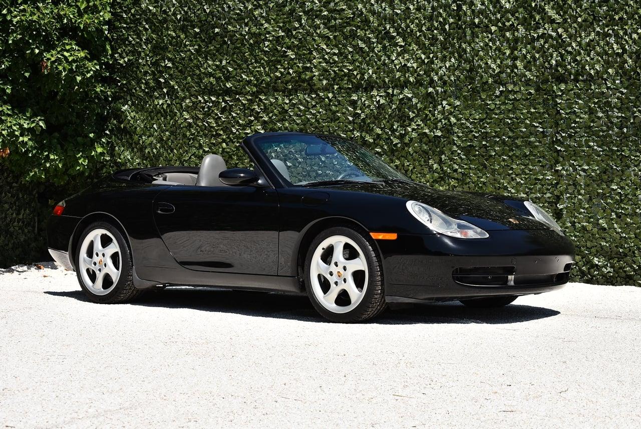 2001 Porsche 996 (911) Carrera Convertible 3,4L "M LesAnciennes.com