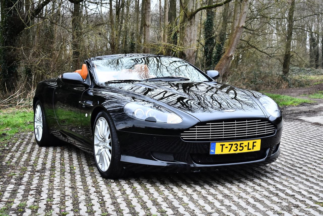 2006 Aston Martin DB9 Volante LesAnciennes.com