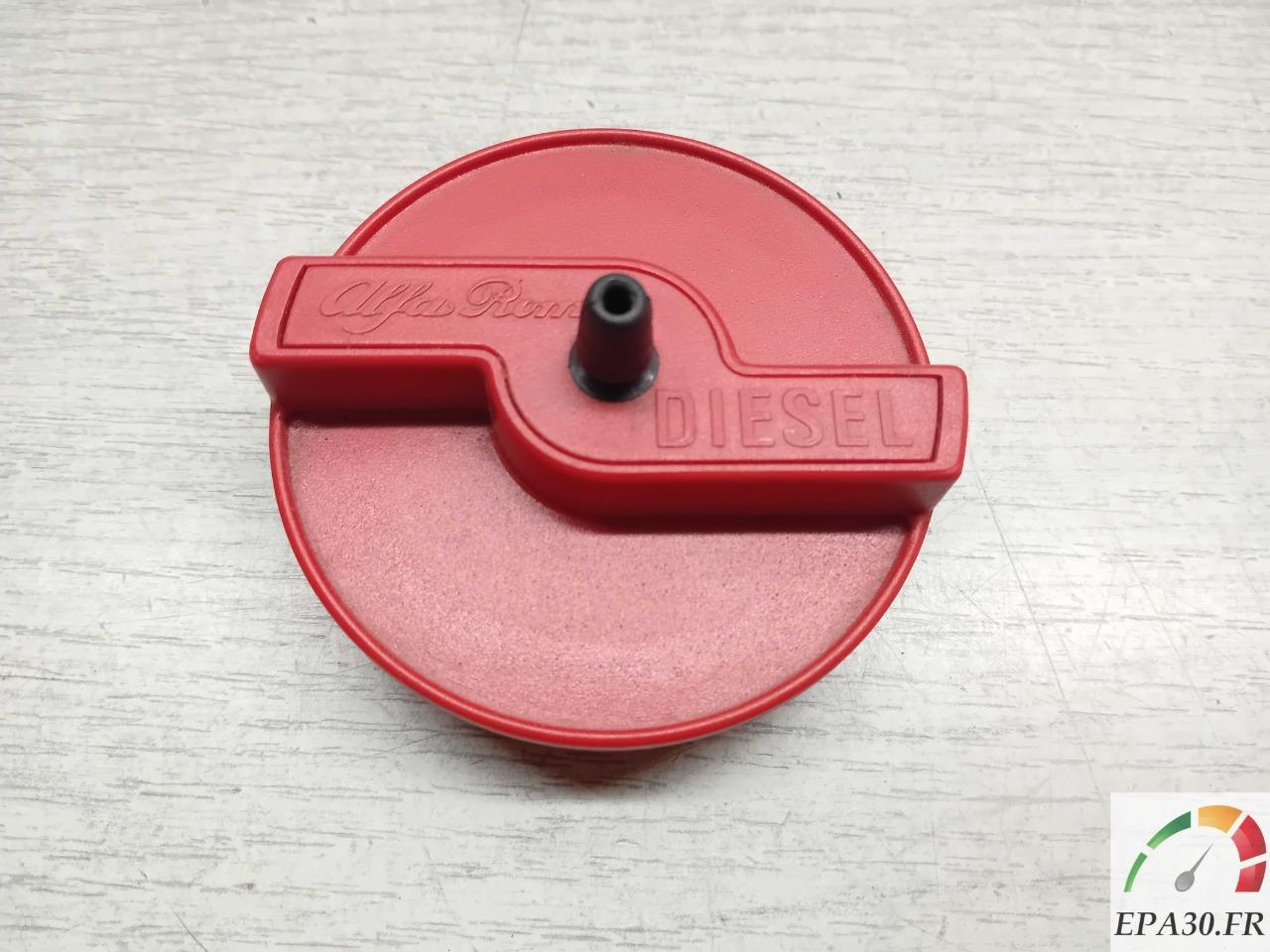 BOUCHON DE RESERVOIR CARBURANT ALFA 164 LesAnciennes.com