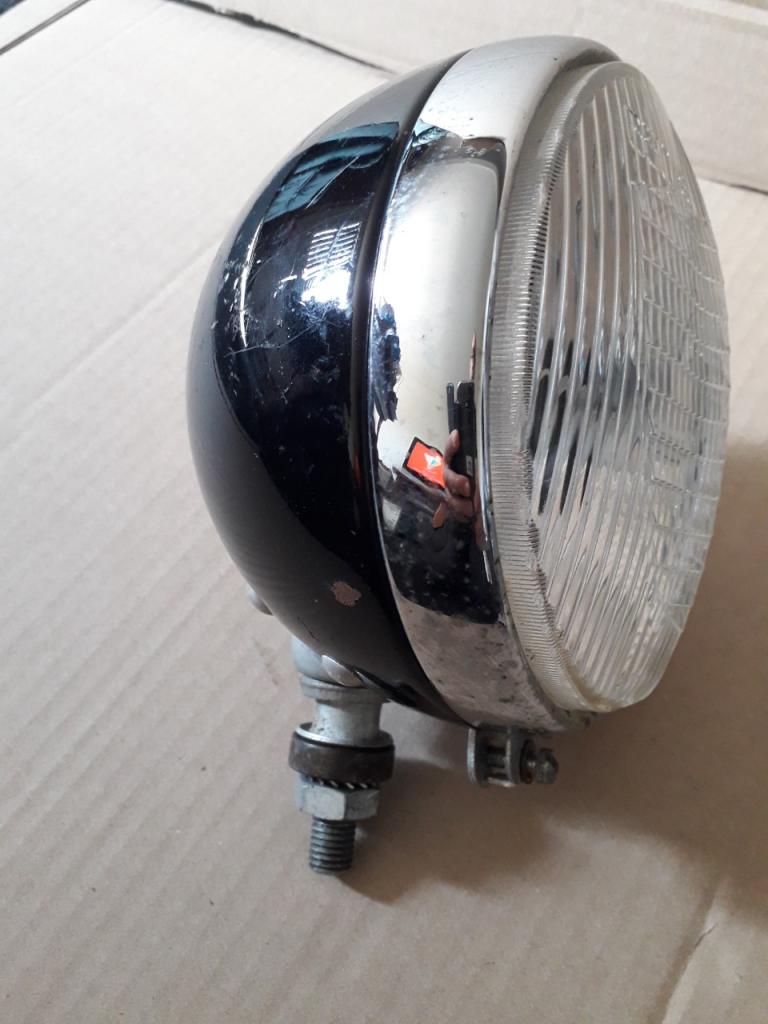 UN PHARE MARCHAL 630 VOITURE HISTORIQUE LesAnciennes.com