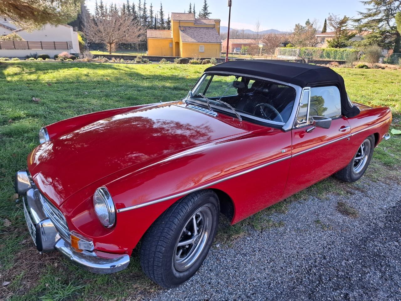 MG MGB - 1973 LesAnciennes.com