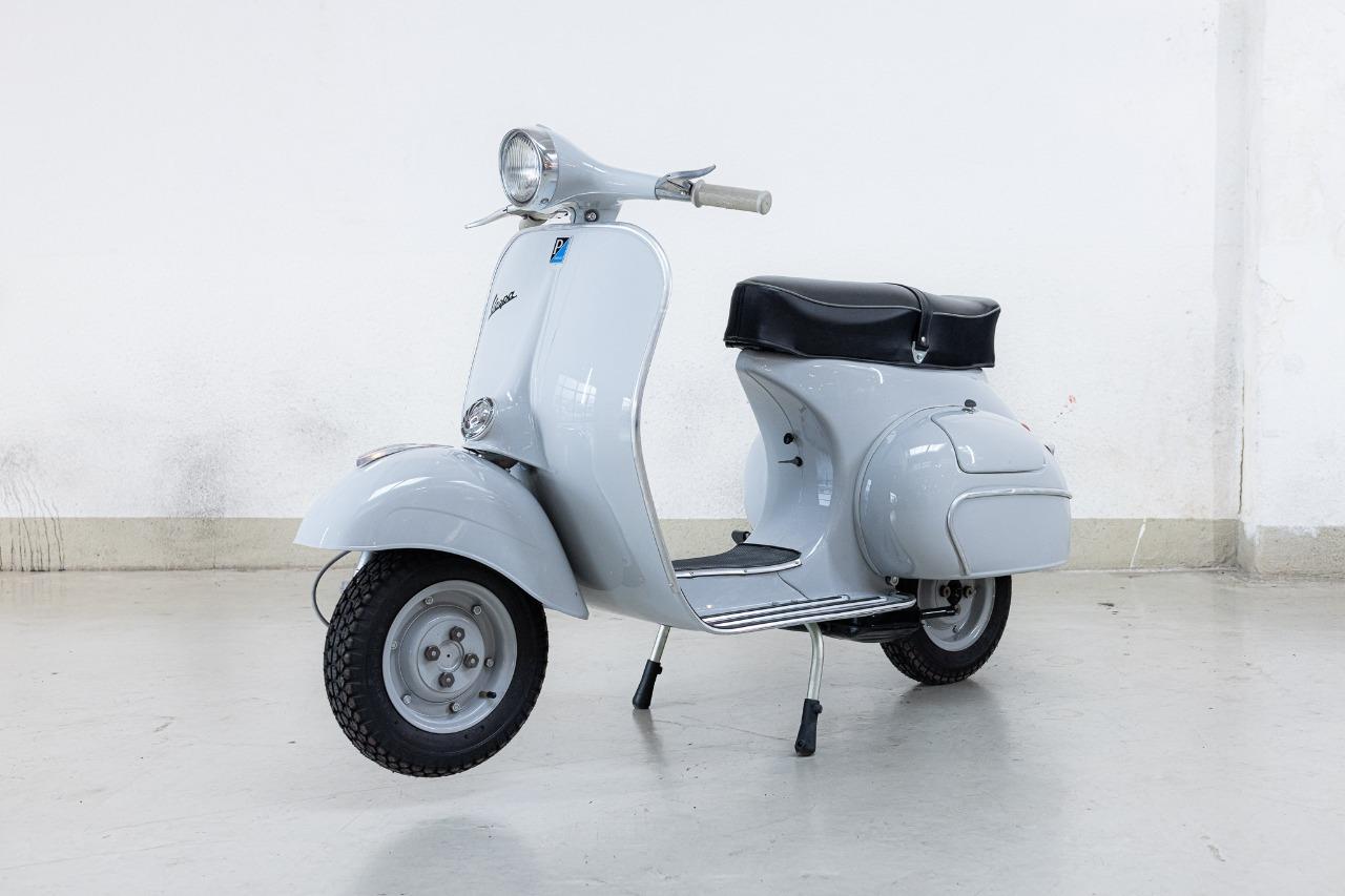 PIAGGIO Vespa 125 GS3 - 1964 LesAnciennes.com