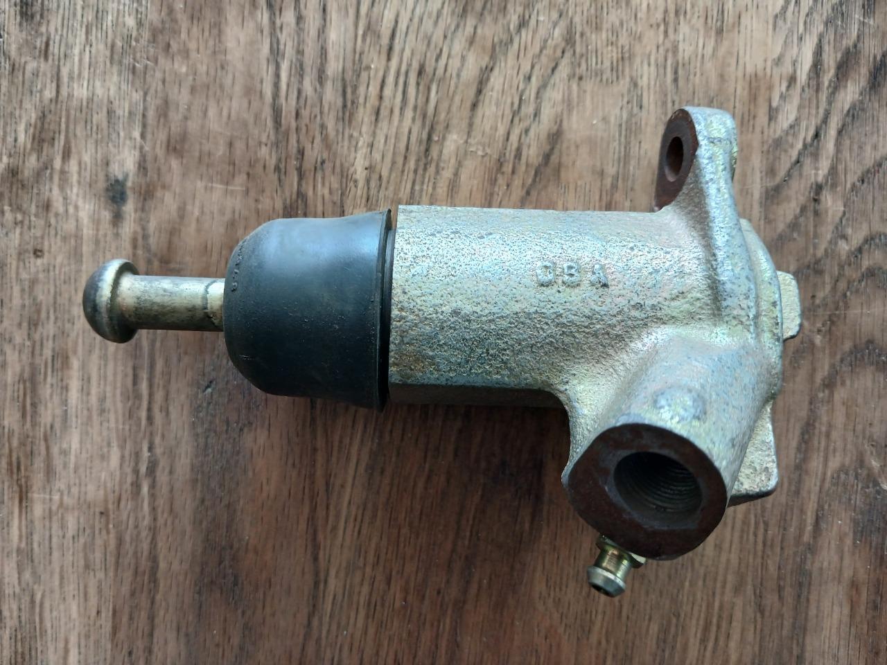 Récepteur d'embrayage SIMCA 1100 série 2 LesAnciennes.com