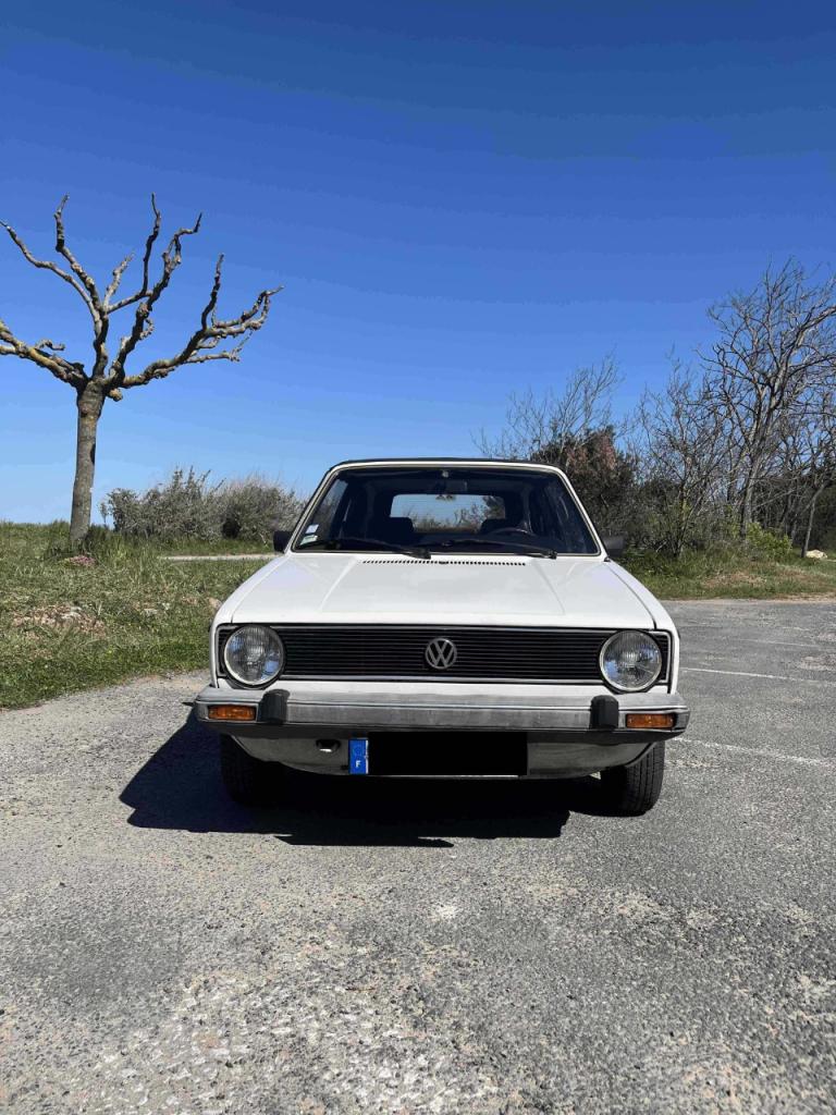 VOLKSWAGEN Golf cabriolet - 1982 LesAnciennes.com