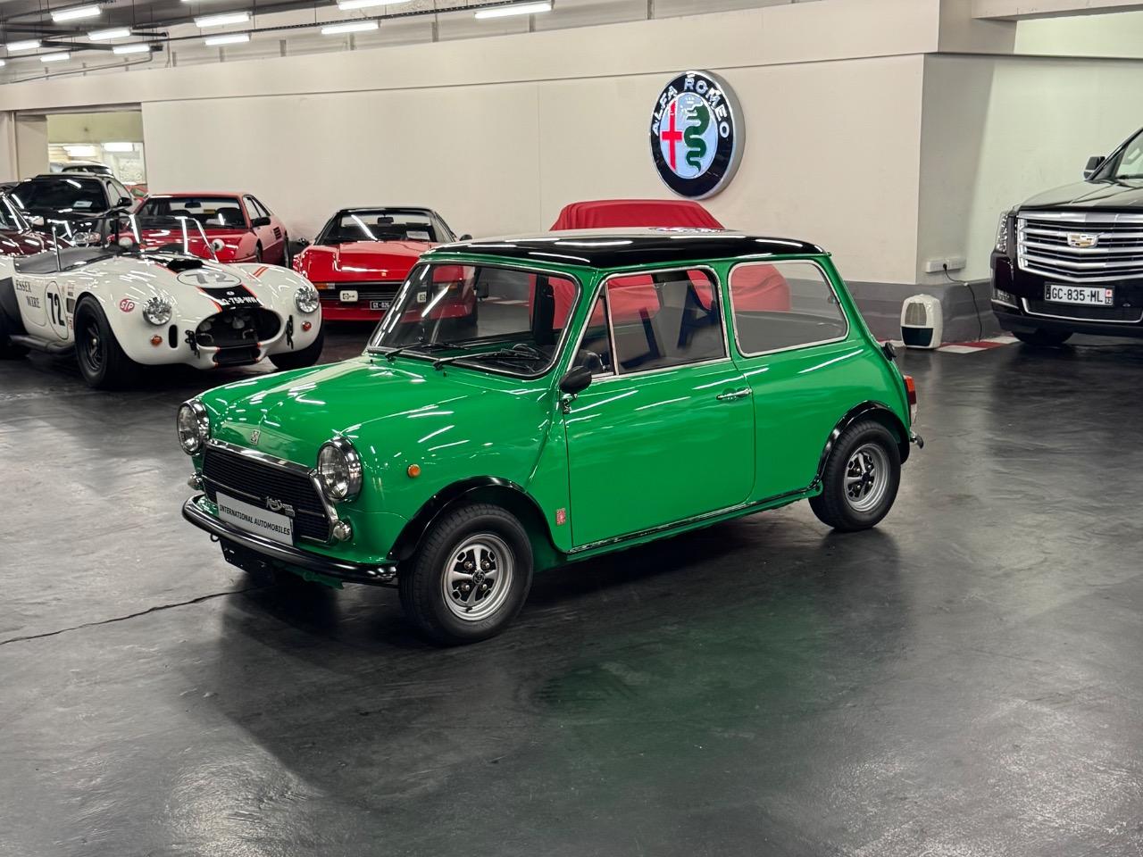 INNOCENTI Mini SÉRIE 300 - 1975 LesAnciennes.com