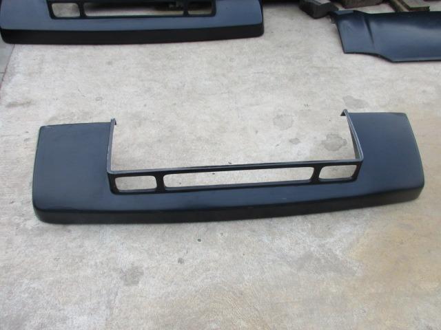 Habillage arrière pour Ferrari 512 BB LesAnciennes.com