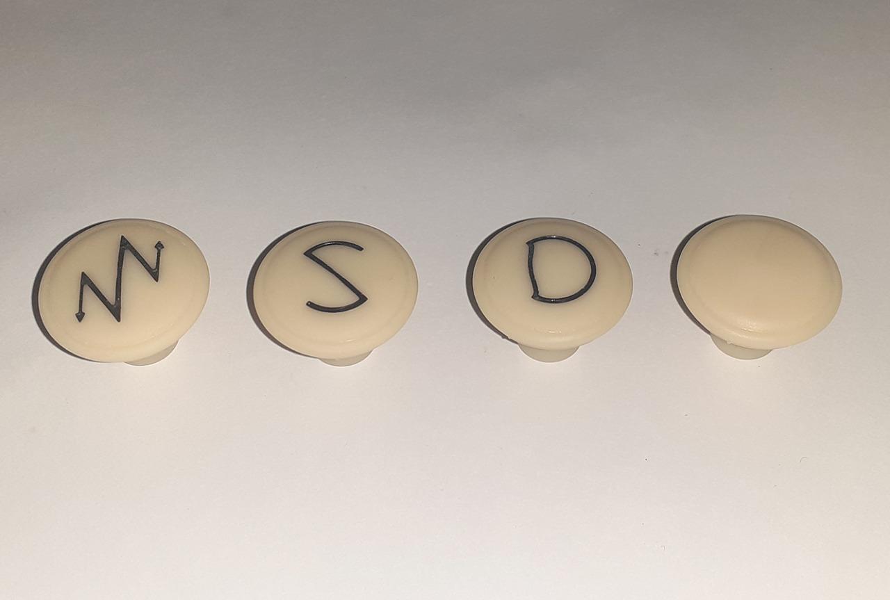 Boutons PEUGEOT 402 LesAnciennes.com