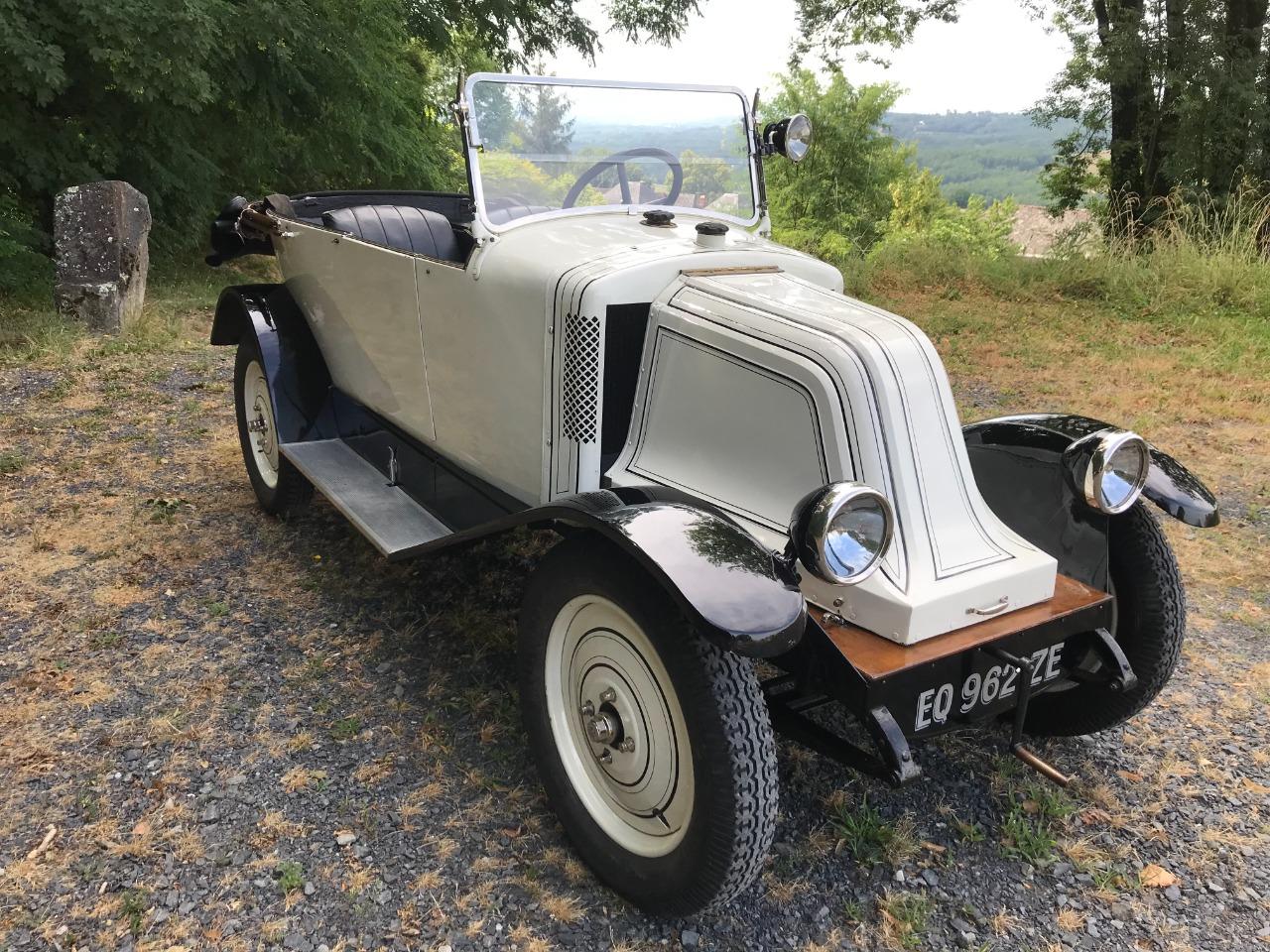 RENAULT KJ torpédo à 3 places - 1923 LesAnciennes.com