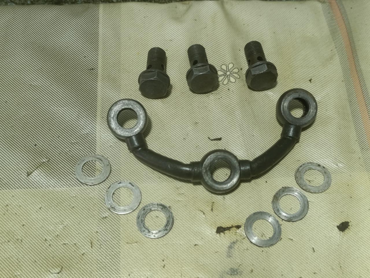 Tuyau huile 250 Ducati 125 160 175 200 250 350 LesAnciennes.com