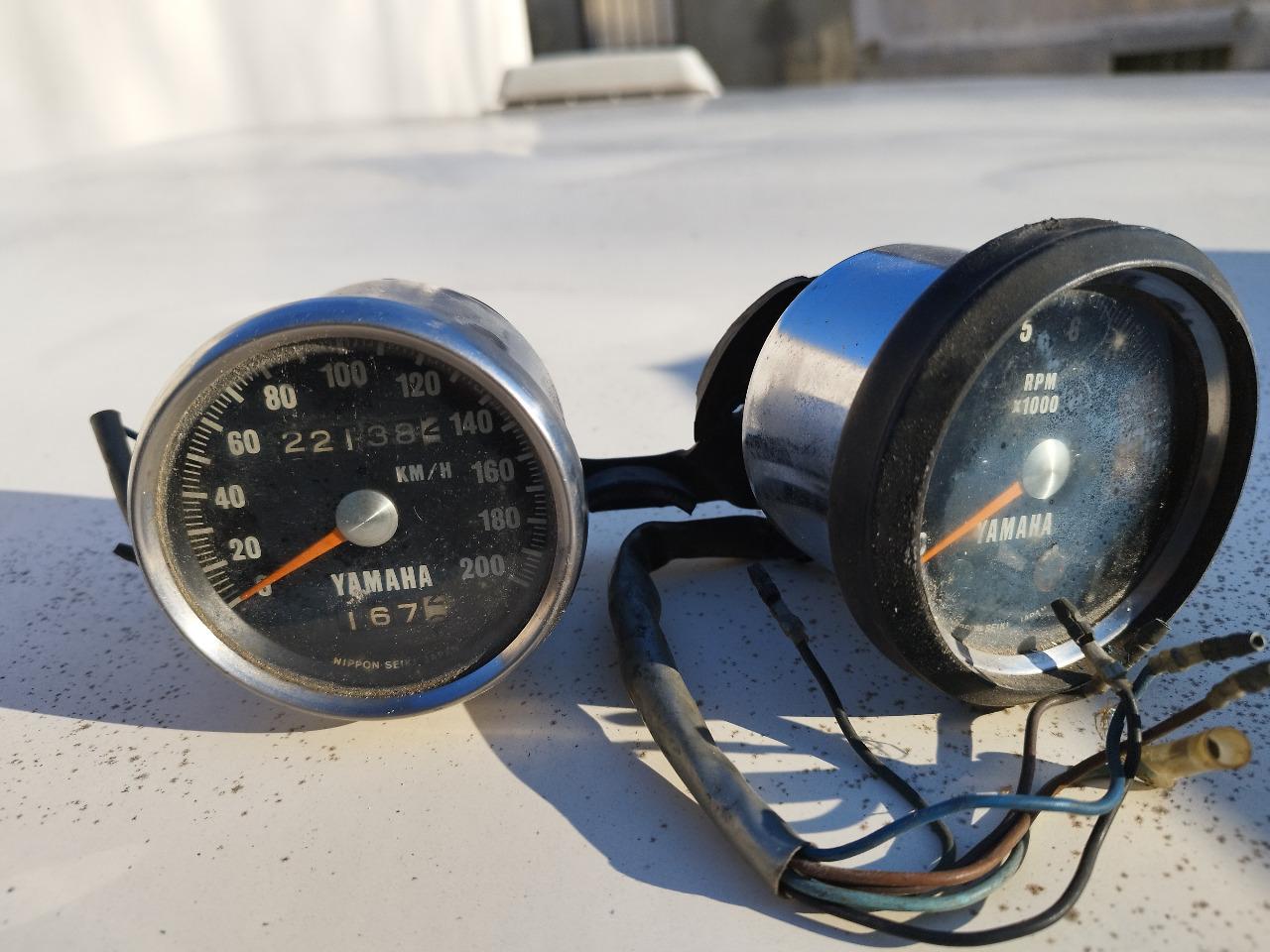 Pièces YAMAHA YR5 350 / DS7 250 LesAnciennes.com