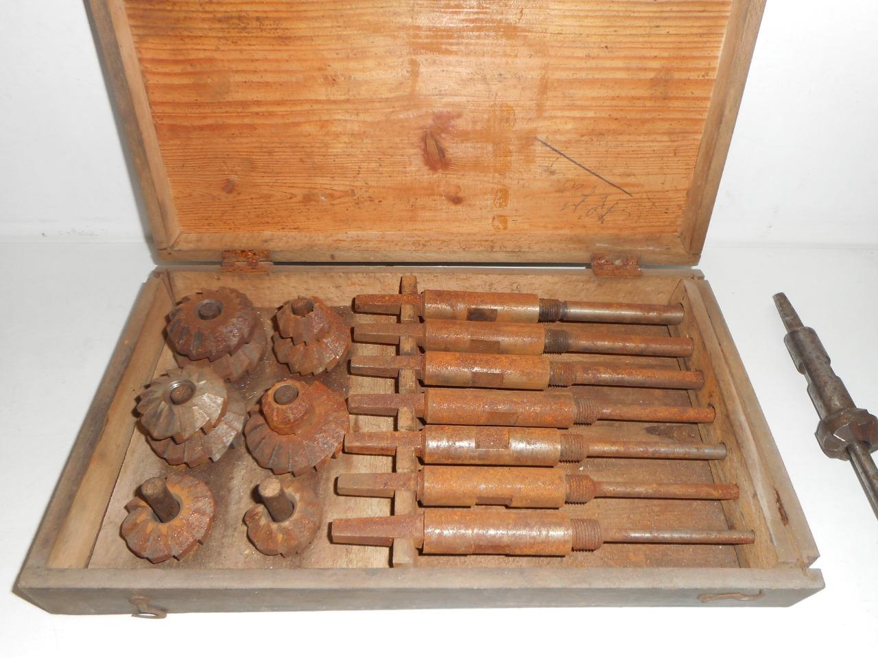 Alesoirs de sièges de soupapes LesAnciennes.com