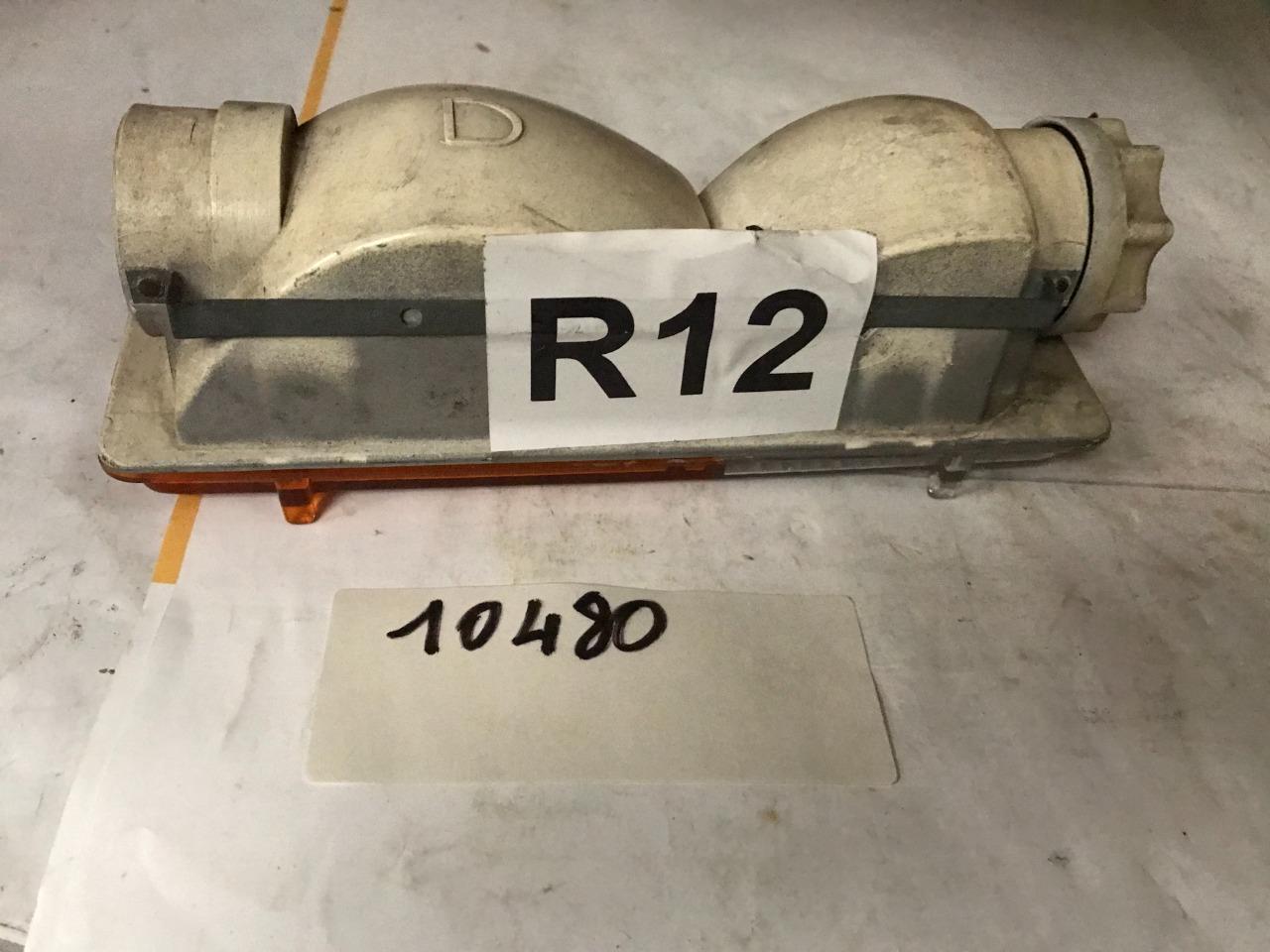 Feu RENAULT 12 (R12) LesAnciennes.com