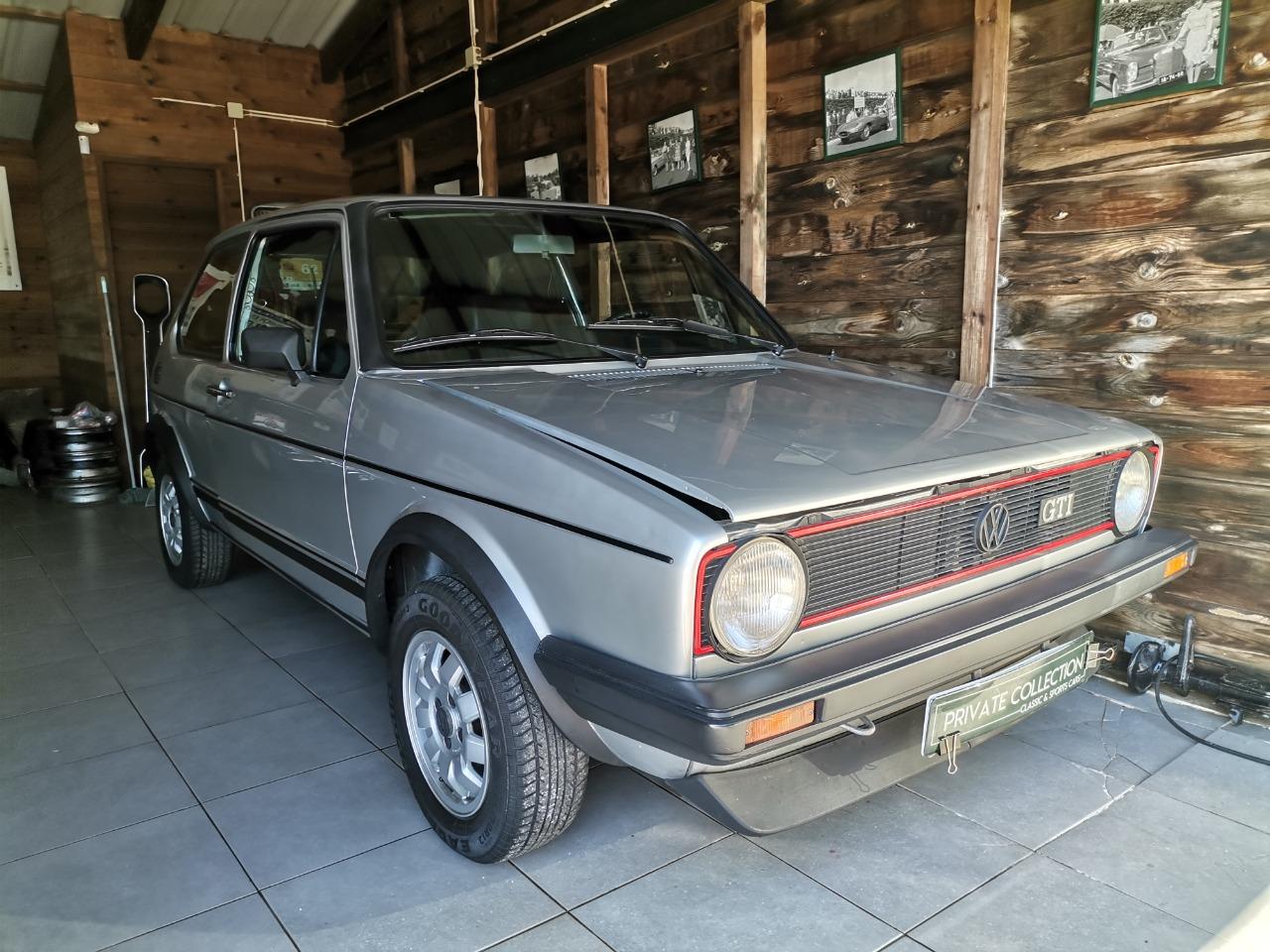 VOLKSWAGEN Golf GTI MK1 - 1983 LesAnciennes.com