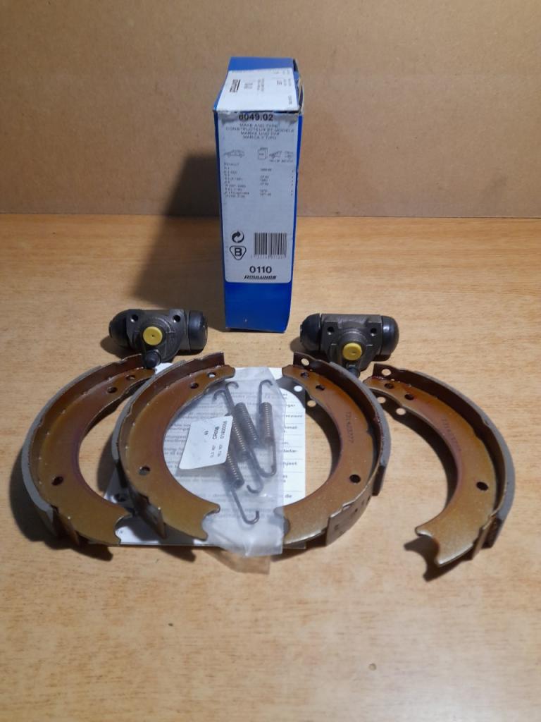 Kit frein arrière Renault 4 R4 R5 LesAnciennes.com
