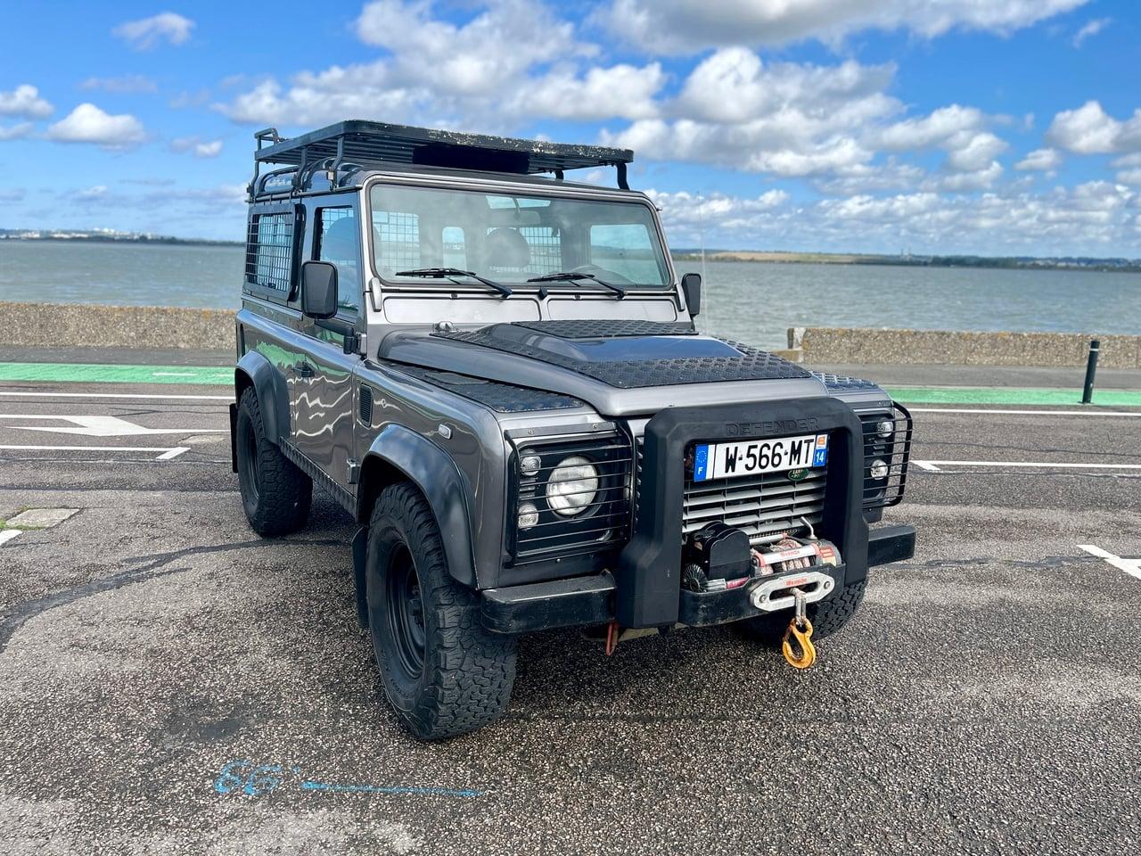 2007 Land Rover Defender 90 TD4 LesAnciennes.com