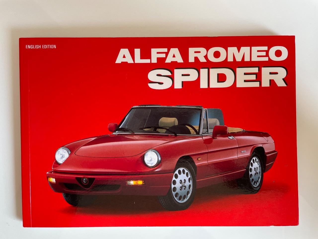 Livres sur Alfa Romeo LesAnciennes.com