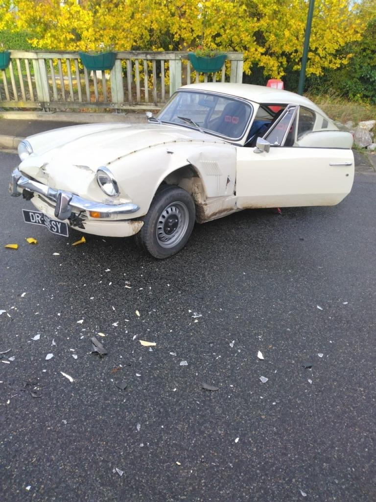 TRIUMPH GT6 MK 2 RHD - 1970 LesAnciennes.com