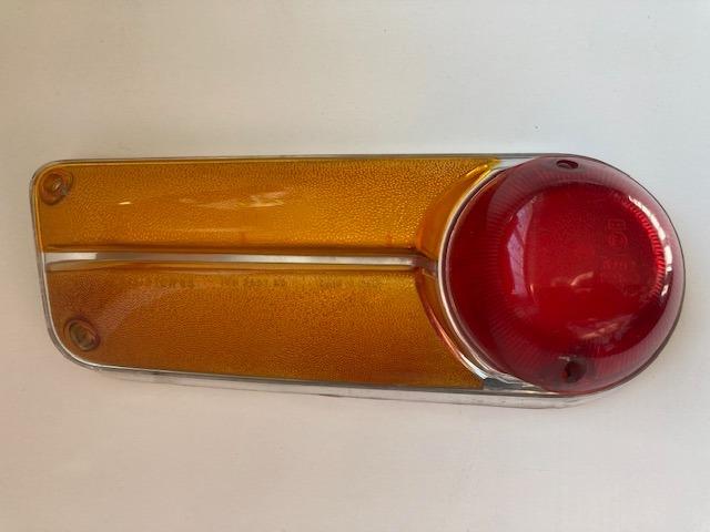 Cabochon LANCIA Fulvia Coupé LesAnciennes.com