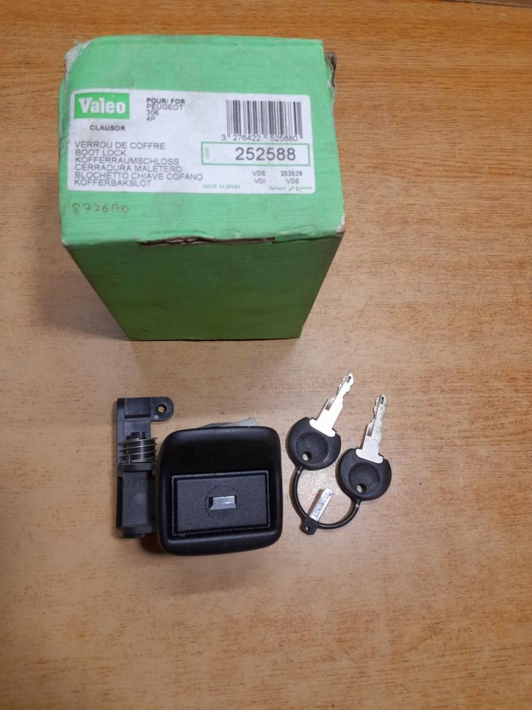 Serrures Barillets de Hayon Peugeot 306 LesAnciennes.com