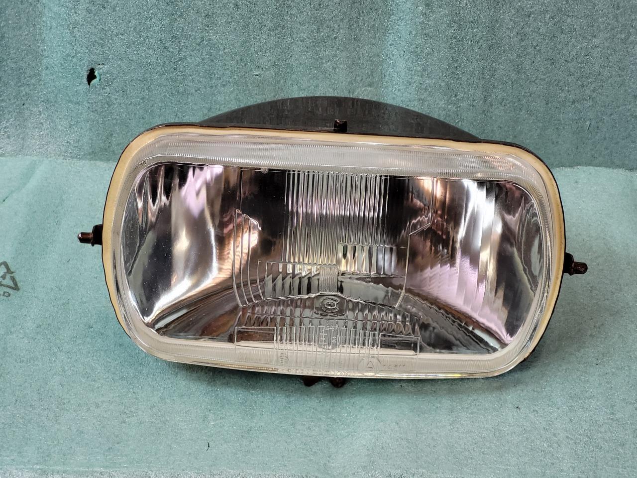 Paire de phares neufs CIBIE CITROËN Ami 6/8 LesAnciennes.com