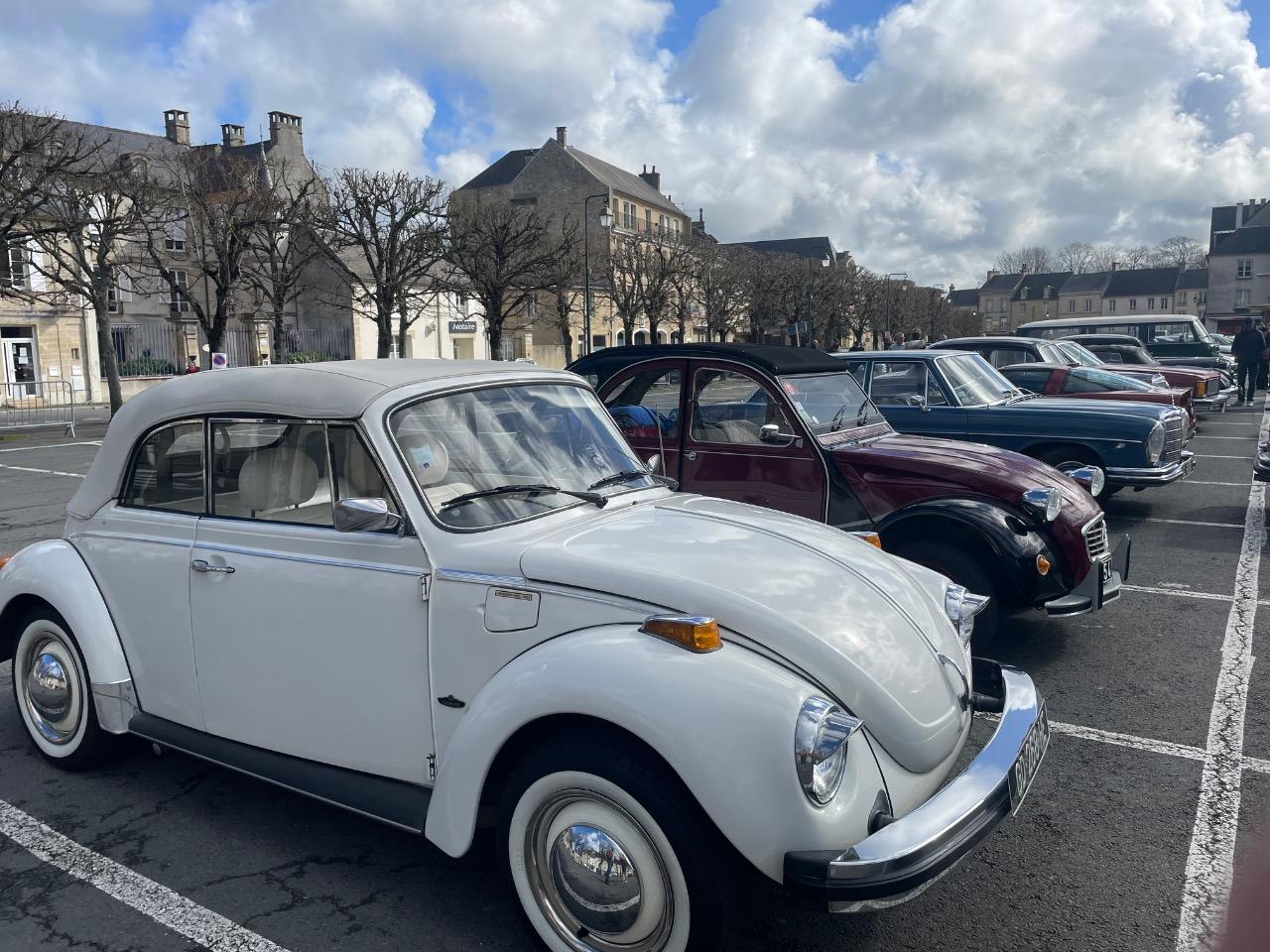 VOLKSWAGEN Coccinelle Cabriolet - 1979 LesAnciennes.com