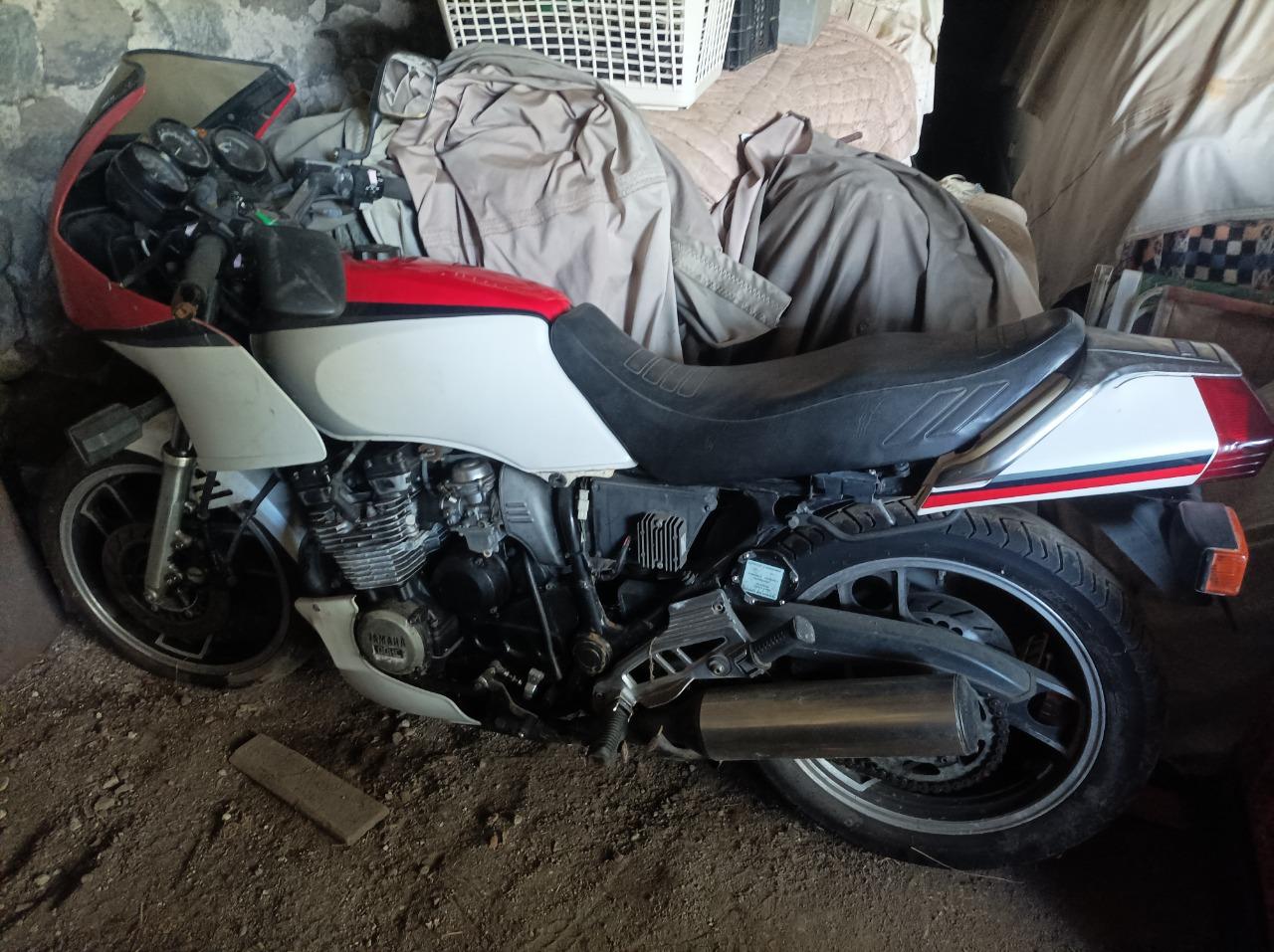 YAMAHA FZ 600 - 1986 LesAnciennes.com