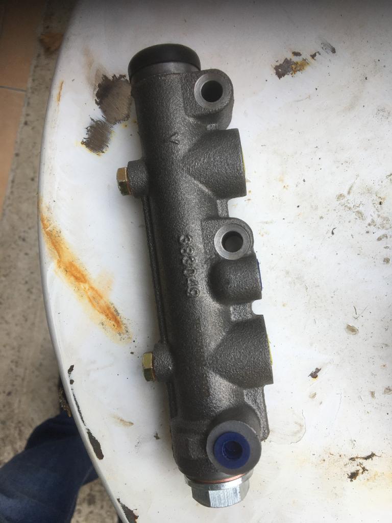 Répartiteur ALPINE RENAULT A310 LesAnciennes.com