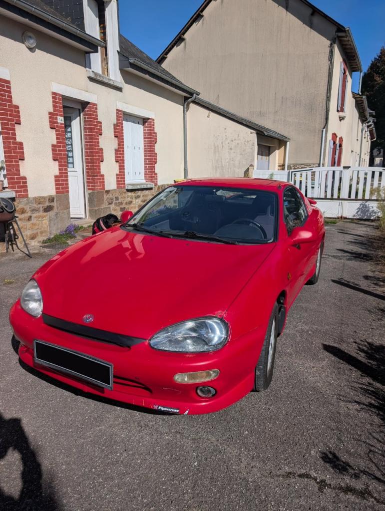 MAZDA MX-3 v6 - 1993 LesAnciennes.com