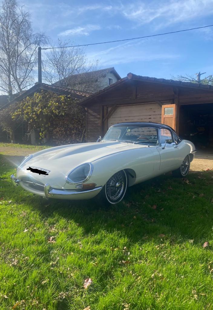 JAGUAR Type E Cabriolet - 1963 LesAnciennes.com