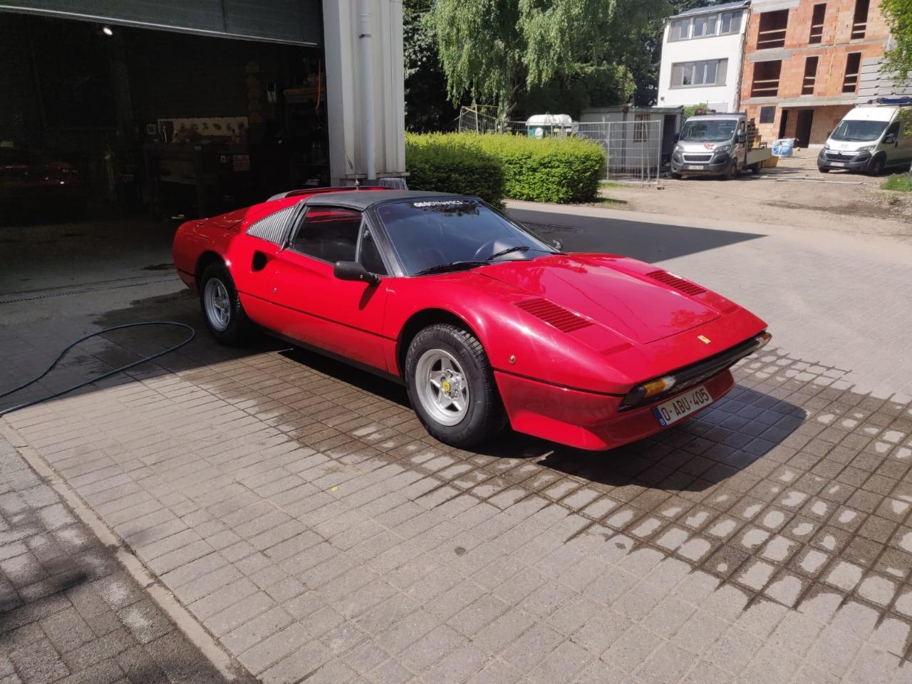 FERRARI 308 GTS - 1981 LesAnciennes.com