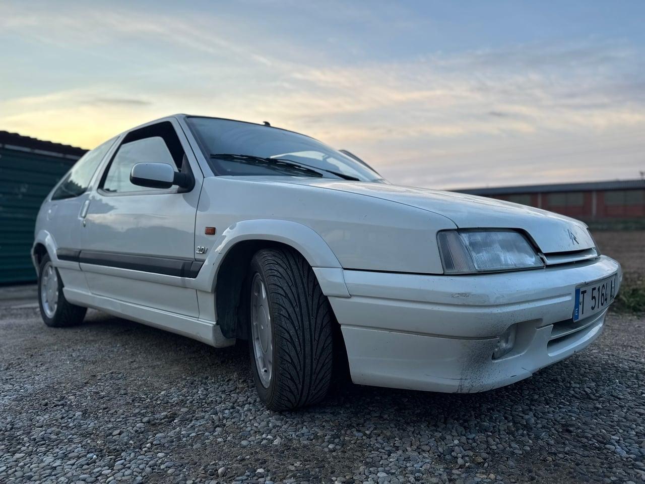 1993 Citroën ZX 2.0 16V LesAnciennes.com