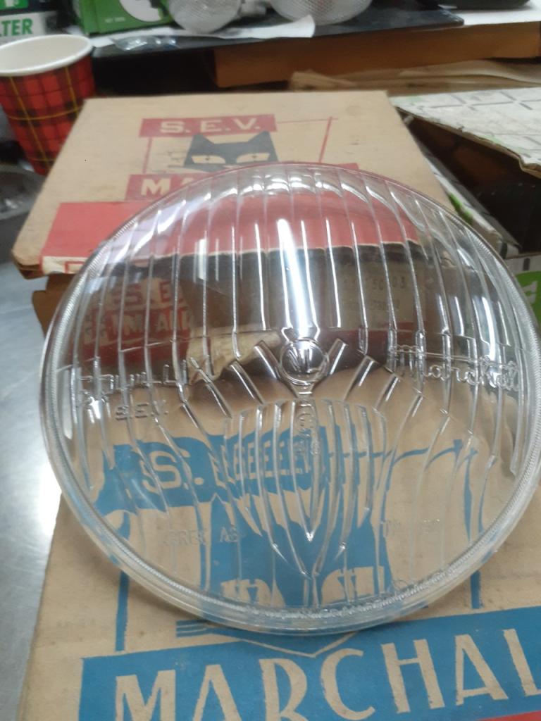 Verre de phare CITROEN 2CV AZ LesAnciennes.com